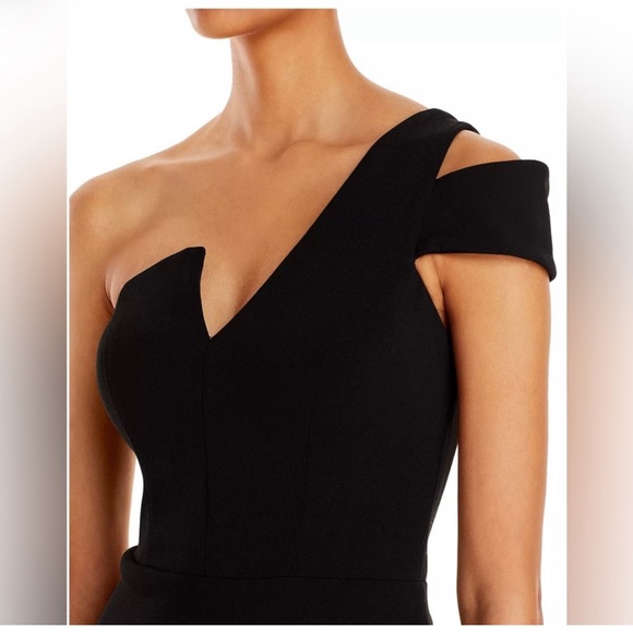 AQUA black formal dress. One shoulder. Train was hemmed. Bloomingdales - Picture 2 of 7